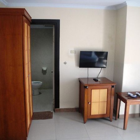 Hotel Celebes Манадо Стая снимка