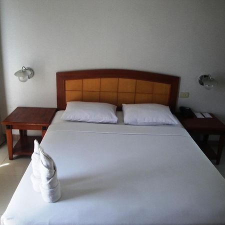 Hotel Celebes Манадо Стая снимка