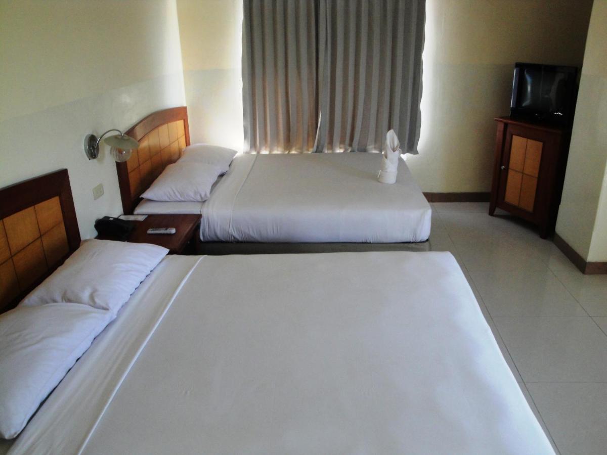 Hotel Celebes Манадо Стая снимка