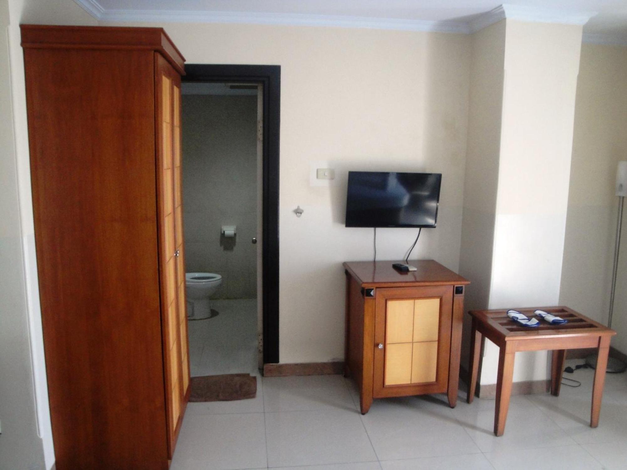 Hotel Celebes Манадо Стая снимка