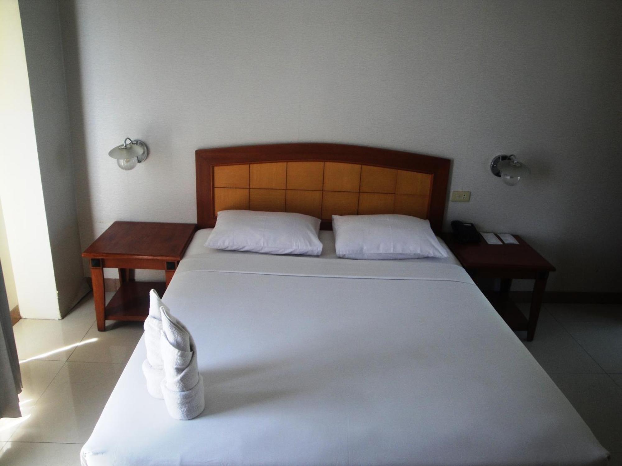 Hotel Celebes Манадо Стая снимка